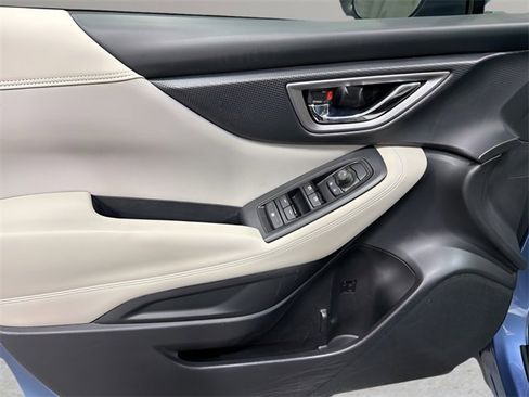 Used 2023 Subaru Forester Premium image 9