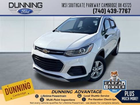 Used 2021 Chevrolet Trax LT w/ Premium Seat Package image 1