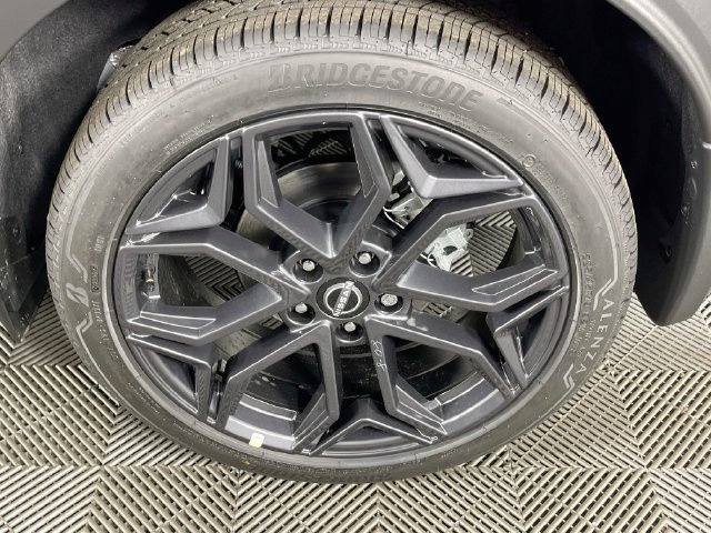 New 2027 Nissan Kicks SR w/ SR Premium Package FWD image 21