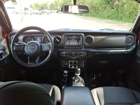Used 2022 Jeep Wrangler Unlimited Sport AWD/4WD image 4