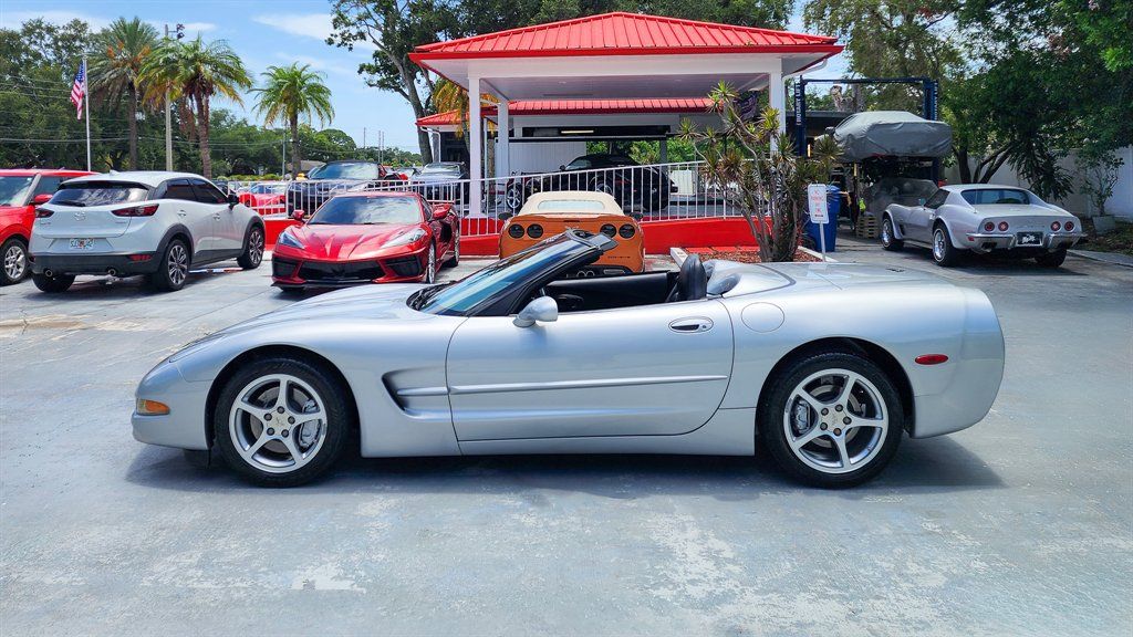 Used 2000 Chevrolet Corvette Convertible w/ Memory Pkg RWD image 5