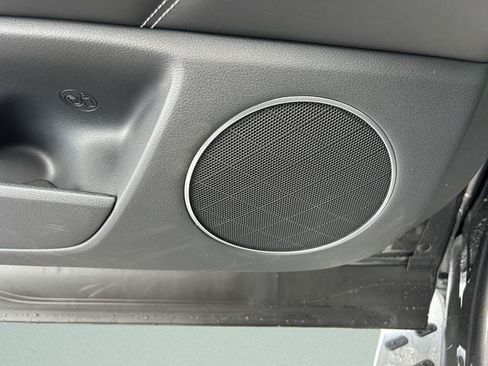 New 2026 Genesis GV80 2.5T RWD image 22