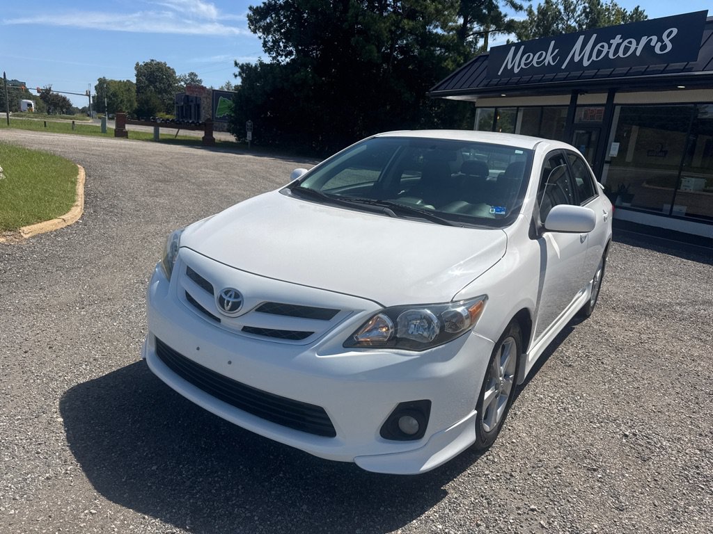 Used 2013 Toyota Corolla S FWD image 2