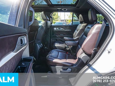 Used 2025 Ford Explorer Platinum w/ LUX Leather Package AWD/4WD image 20