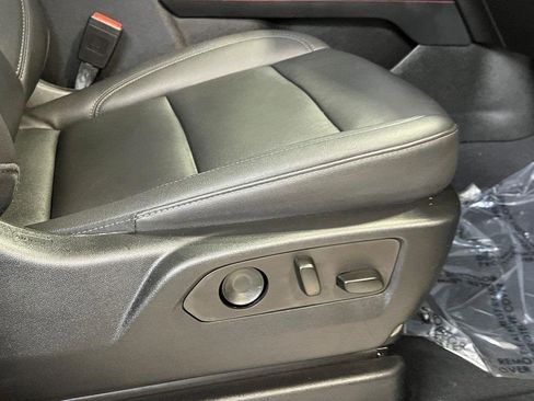 Used 2023 Chevrolet Tahoe Z71 image 12