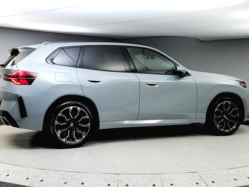 Used 2025 BMW X3 xDrive30i w/ Premium Package image 7