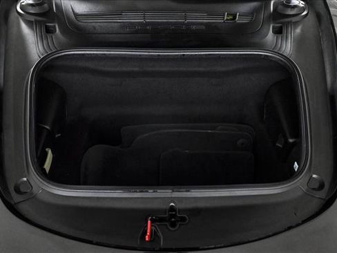 Used 2018 Porsche 911 Turbo image 21