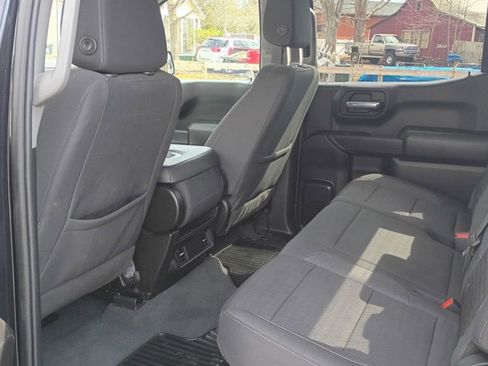 Used 2022 Chevrolet Silverado 1500 Custom image 13