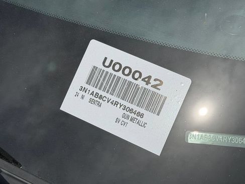 Used 2024 Nissan Sentra SV FWD image 13