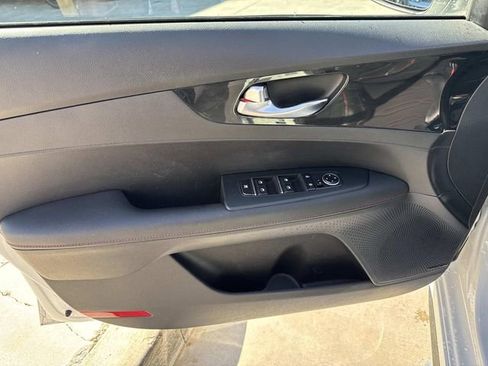 Used 2021 Kia Forte GT image 12