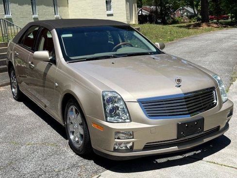 Used 2005 Cadillac STS w/ Preferred Equipment Group RWD image 17