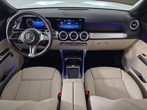 New 2026 Mercedes-Benz GLB 250 4MATIC image 27