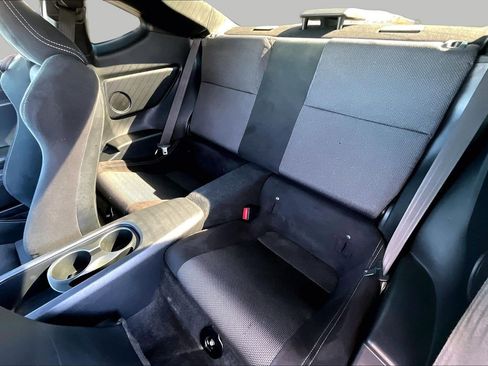 Used 2017 Toyota 86 image 22