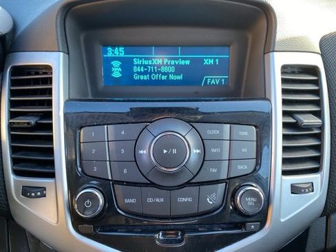 Used 2016 Chevrolet Cruze LT image 22