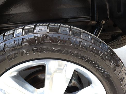 Used 2019 Ford F150 Platinum w/ Equipment Group 701A Luxury AWD/4WD image 31
