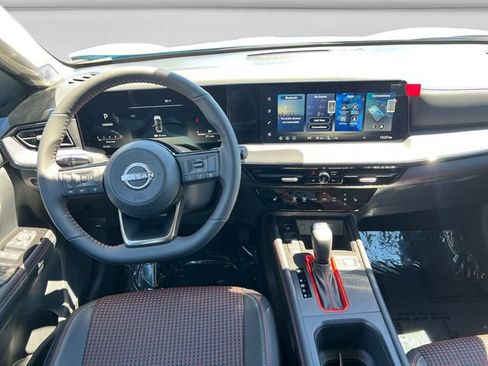 New 2026 Nissan Kicks SR w/ SR Premium Package AWD/4WD image 12