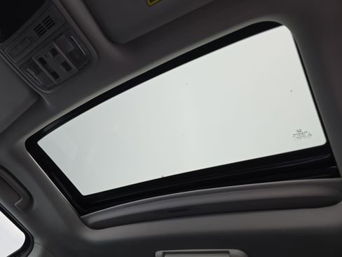 Used 2015 Honda Pilot Touring image 31