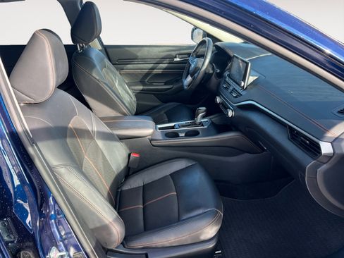 Used 2022 Nissan Altima 2.5 SR image 15