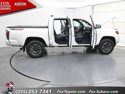 Used 2023 Toyota Tacoma TRD Sport AWD/4WD image 37