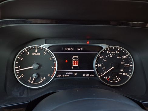 Used 2024 Nissan Pathfinder SV image 18