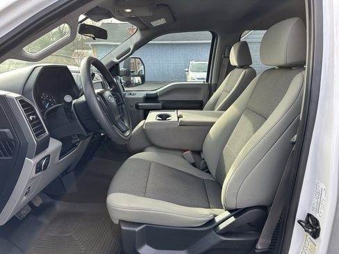 Used 2020 Ford F150 XLT image 14