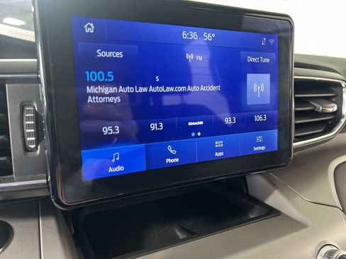 Used 2023 Ford Explorer XLT w/ Equipment Group 202A AWD/4WD image 14