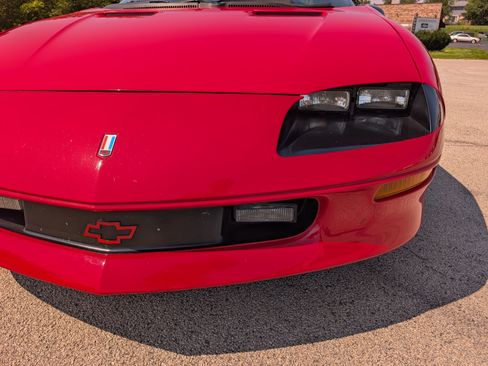 Used 1994 Chevrolet Camaro Z28 RWD image 48