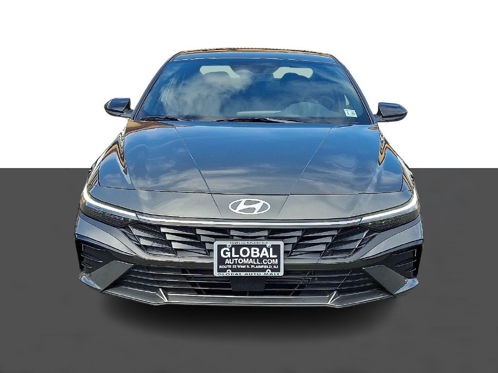 Used 2026 Hyundai Elantra SEL Sport Premium FWD image 2