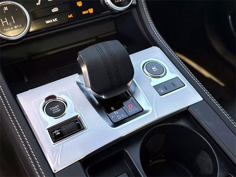 New 2025 Jaguar F-PACE R-Dynamic S image 22