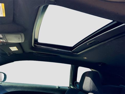 Used 2023 Dodge Challenger R/T Scat Pack image 21