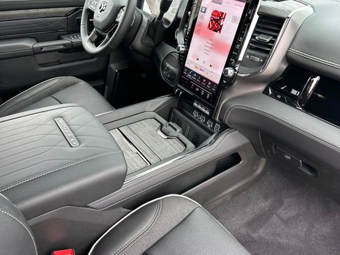 New 2026 RAM 2500 Limited image 12