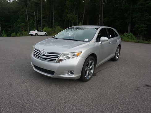 Used 2010 Toyota Venza FWD image 20