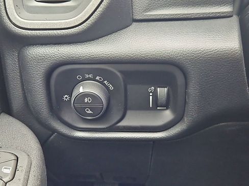 New 2026 RAM 2500 Tradesman AWD/4WD image 18