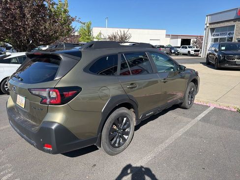 Used 2024 Subaru Outback Onyx Edition AWD/4WD image 3