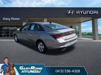 Used 2023 Hyundai Elantra SE FWD video 3