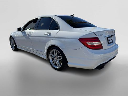 Used 2013 Mercedes-Benz C 250 Luxury image 3