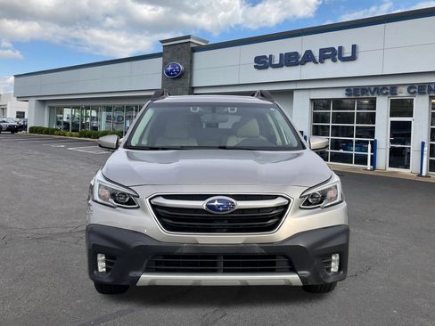 Used 2020 Subaru Outback Limited image 2