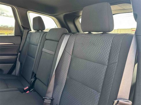 Used 2019 Jeep Grand Cherokee Laredo image 19