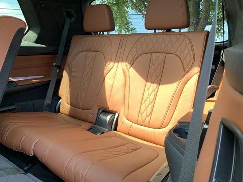 Used 2024 BMW X7 M60i w/ Executive Package AWD/4WD image 33