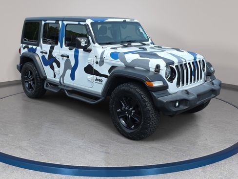 Used 2021 Jeep Wrangler Unlimited Sport AWD/4WD image 3
