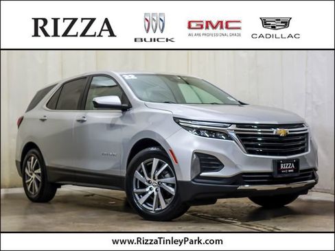 Used 2022 Chevrolet Equinox LT FWD image 1
