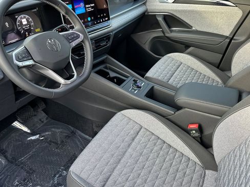 New 2026 Volkswagen Tiguan S AWD/4WD image 9
