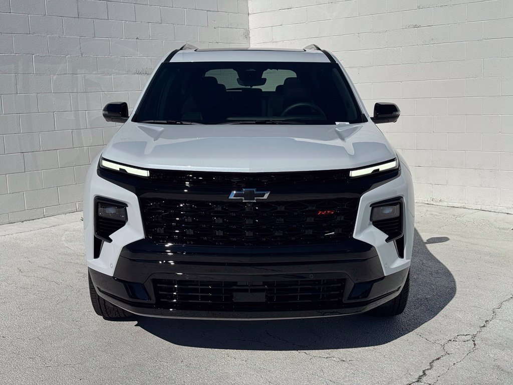 New 2027 Chevrolet Traverse RS w/ LPO, Floor Liner Package FWD image 8