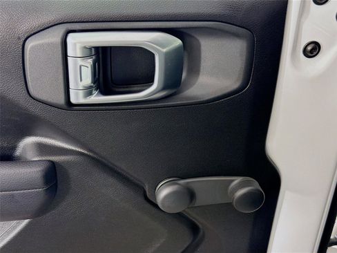 Used 2024 Jeep Wrangler Sport image 18