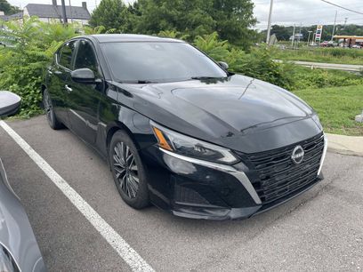 Used 2023 Nissan Altima 2.5 SV