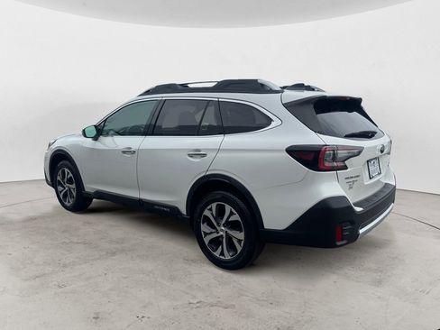 Used 2020 Subaru Outback Touring AWD/4WD image 3