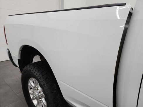 Used 2019 RAM 2500 Big Horn image 24