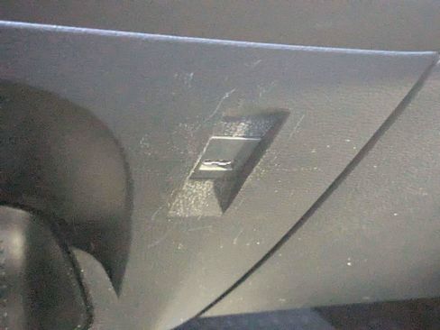 Used 2022 Toyota Corolla SE FWD image 21