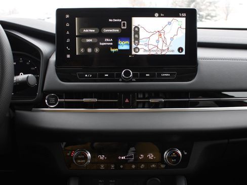 New 2025 Mitsubishi Outlander SE image 15