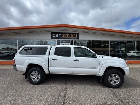 Used 2015 Toyota Tacoma 4x4 Double Cab w/ SR5 Package image 8